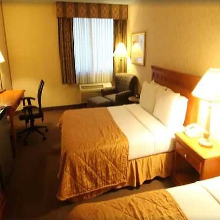 Clarion Hotel Park Central Далас Екстериор снимка