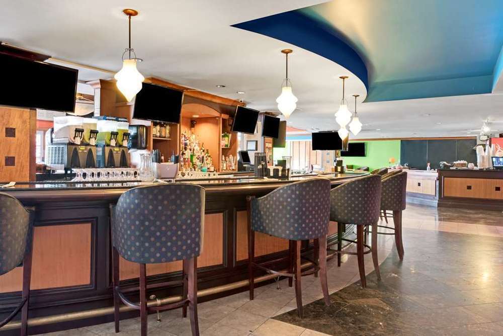 Clarion Hotel Park Central Далас Ресторант снимка